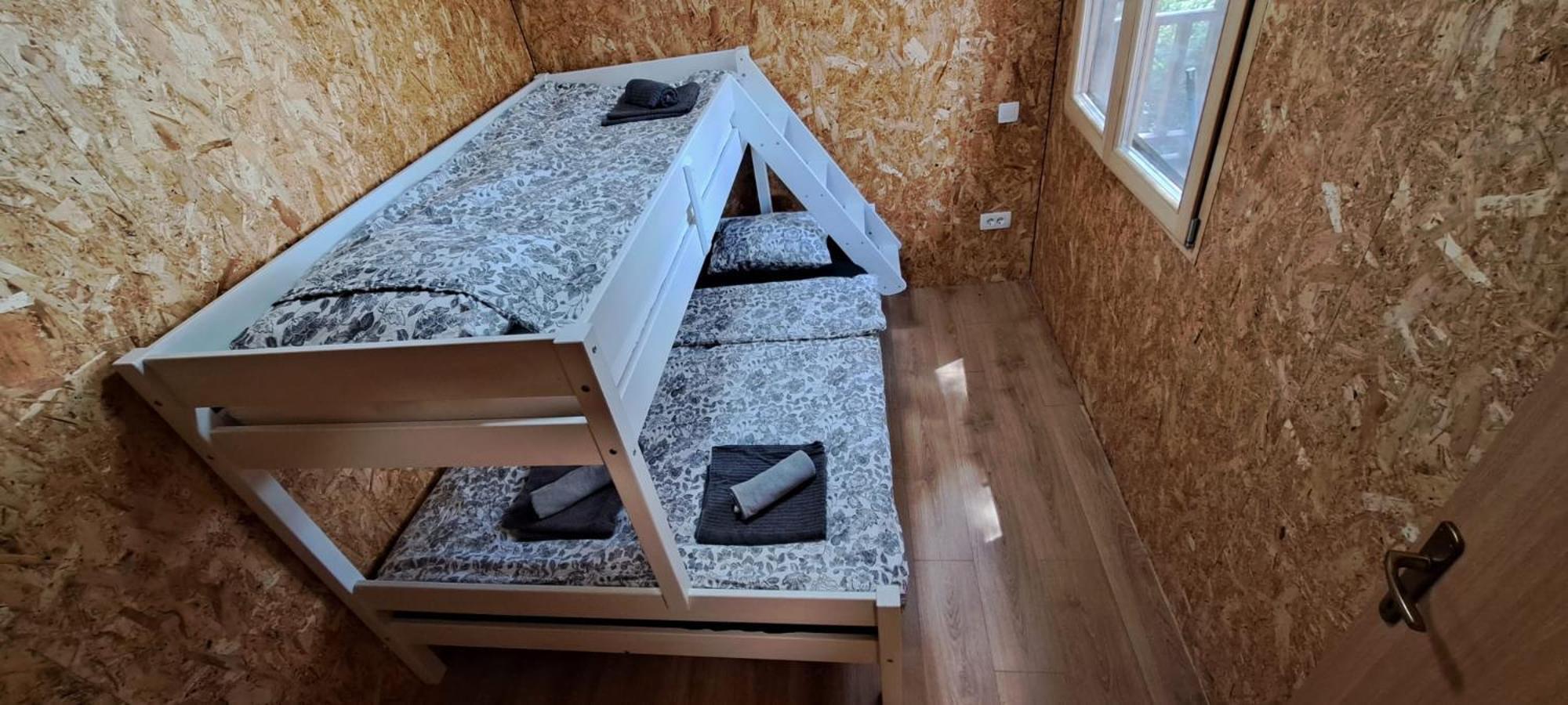 Treehouses Ljubac Glamping Robinson Esterno foto